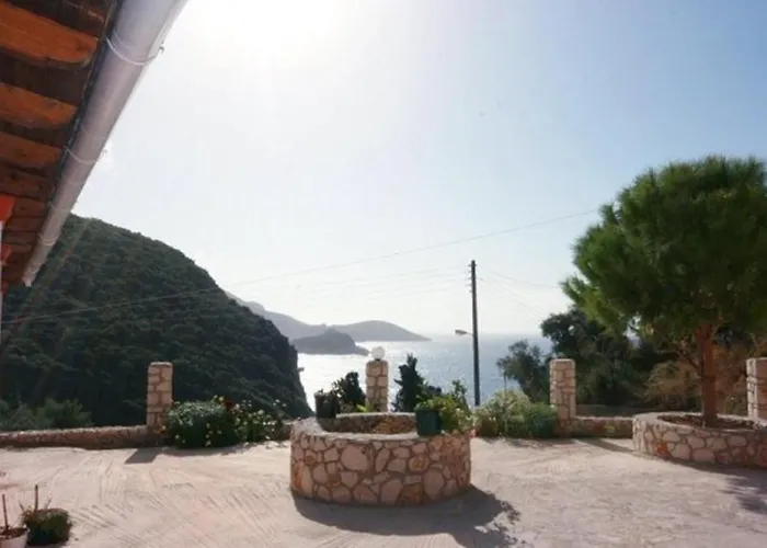 Paleopalace * Paleokastritsa